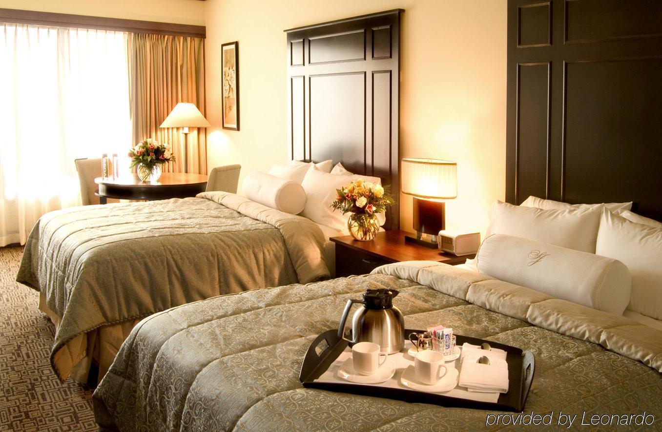 Saint John'S Resort Plymouth Room photo