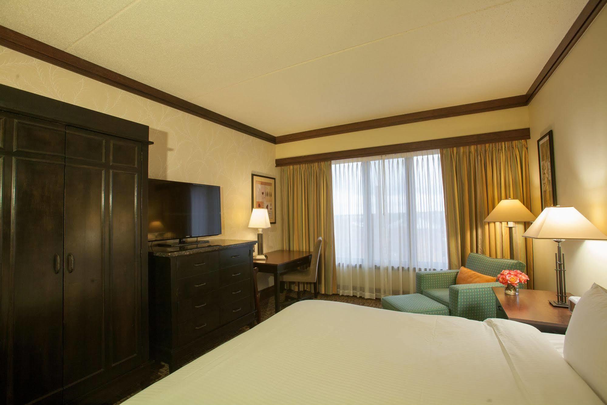 Saint John'S Resort Plymouth Exterior photo